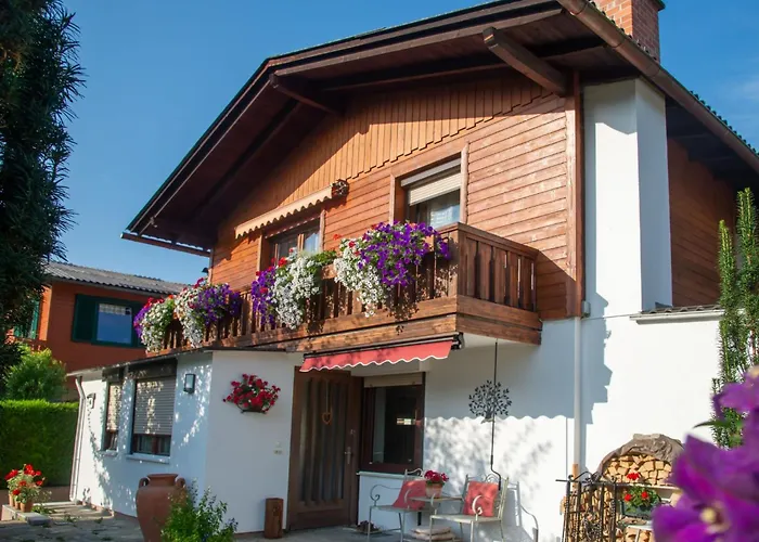 Moderne In Poels Mit Grosser Terrasse By Interhome